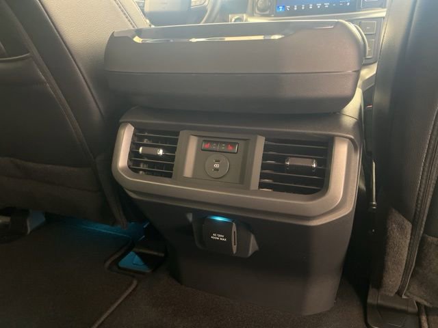 New 2025 Ford F150 Lariat w/ Equipment Group 502A High image 30