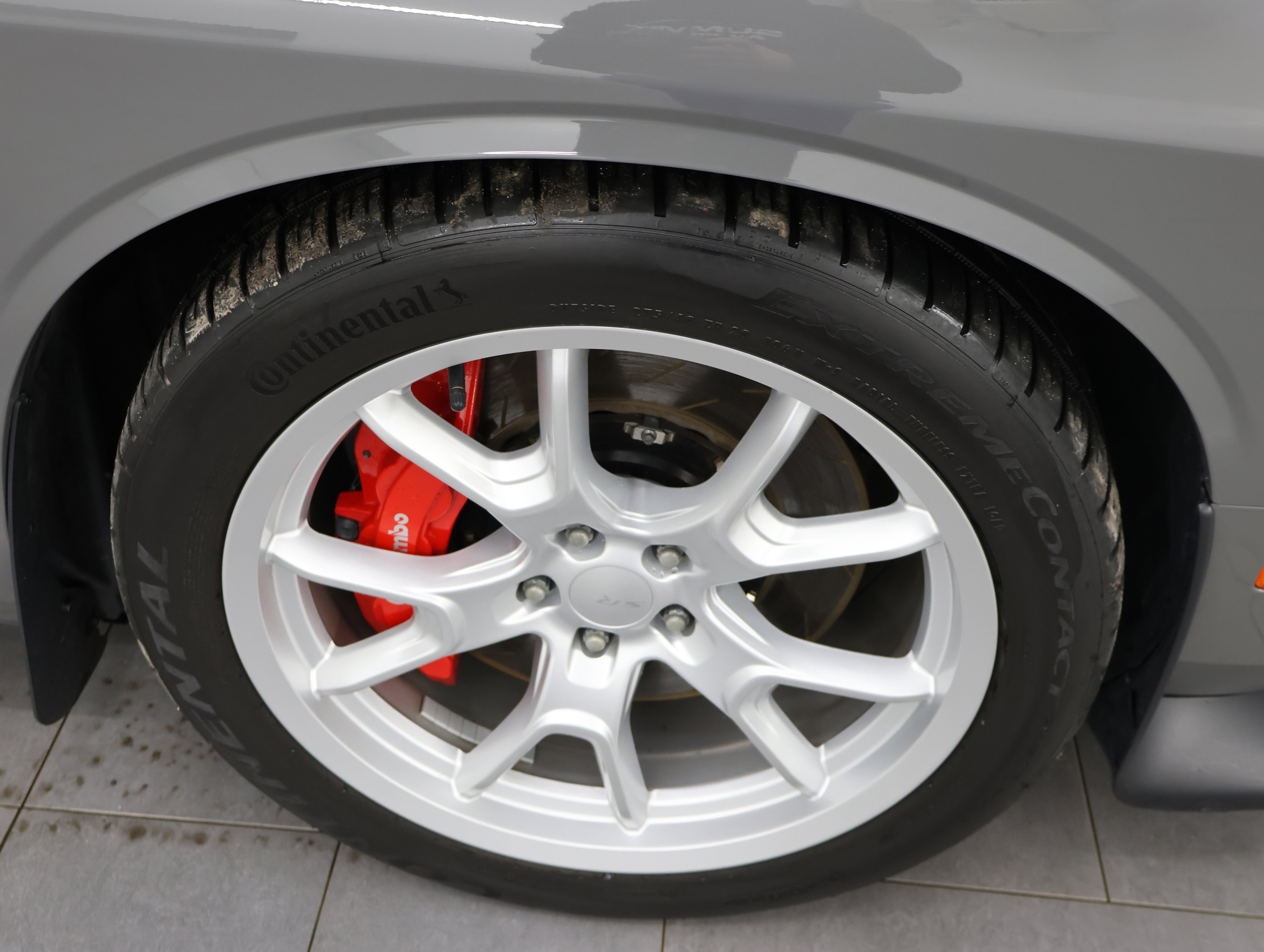 Used 2018 Dodge Challenger SRT w/ Technology Group image 3