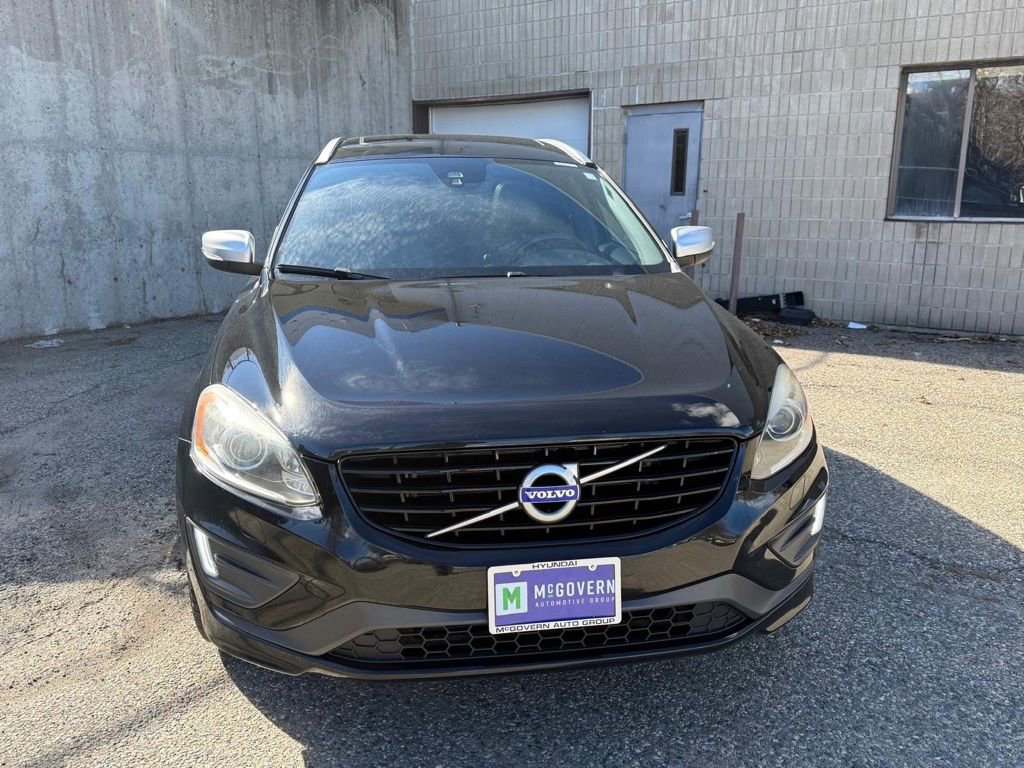 Used 2016 Volvo XC60 T6 R-Design image 9