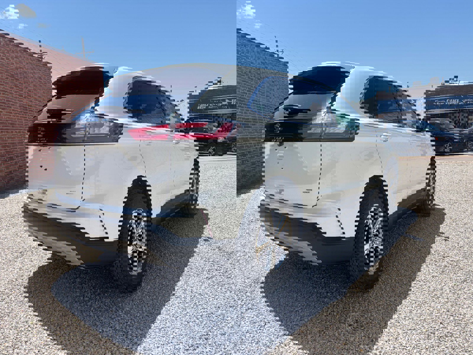 Certified 2023 Ford Edge SEL w/ Convenience Package image 3