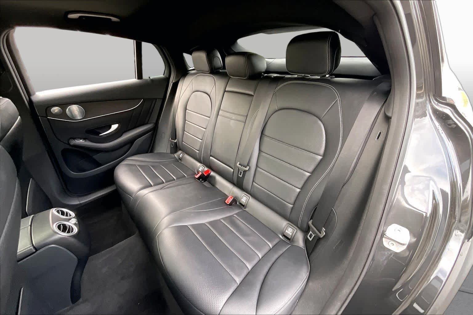 Used 2020 Mercedes-Benz GLC 300 4MATIC Coupe image 20