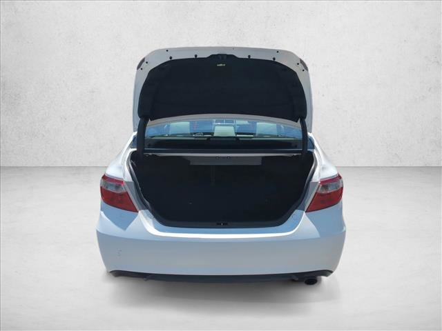 Used 2017 Toyota Camry SE FWD image 6