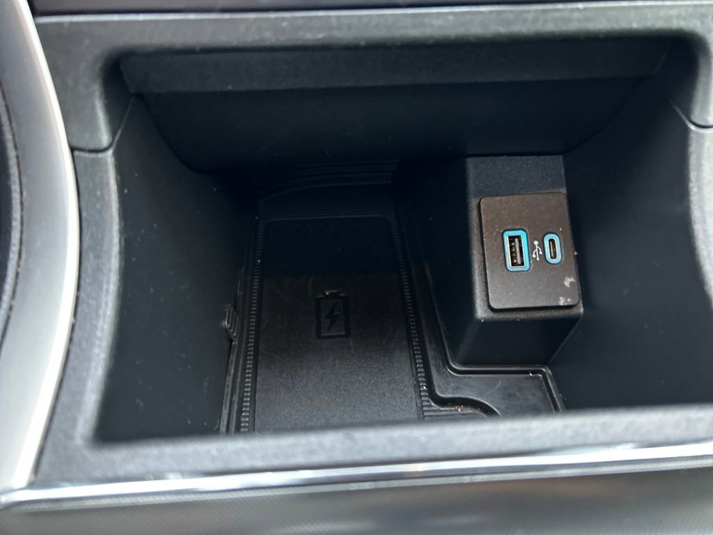 Used 2023 Ford Edge ST-Line w/ Class II Trailer Tow Package image 35