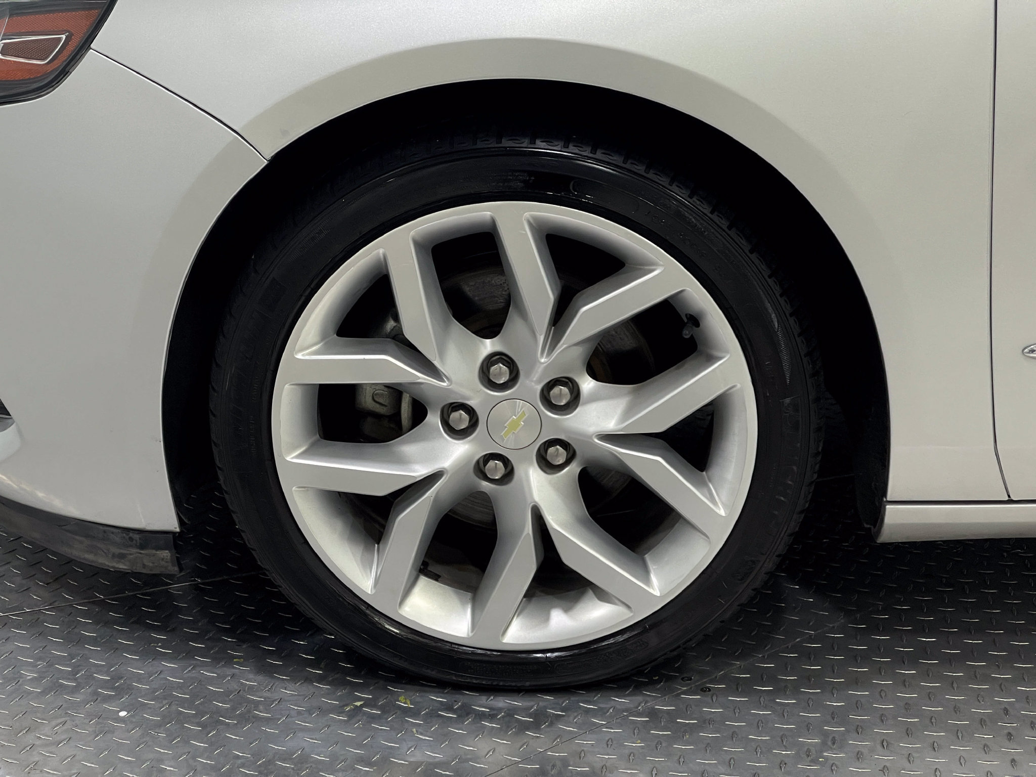 Used 2019 Chevrolet Impala Premier FWD image 34
