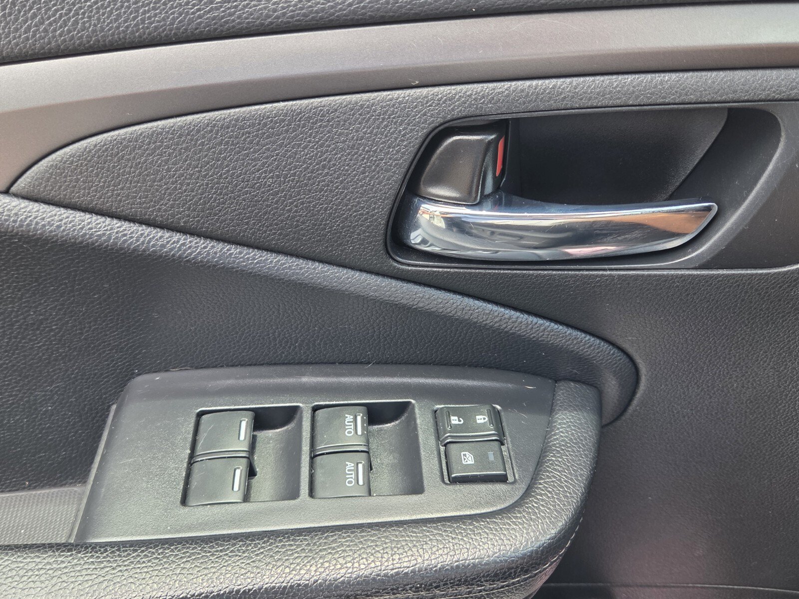 Used 2021 Honda Pilot EX image 13