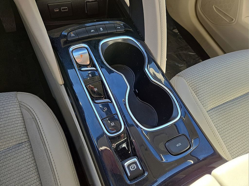 Used 2023 Buick Envision Preferred image 31