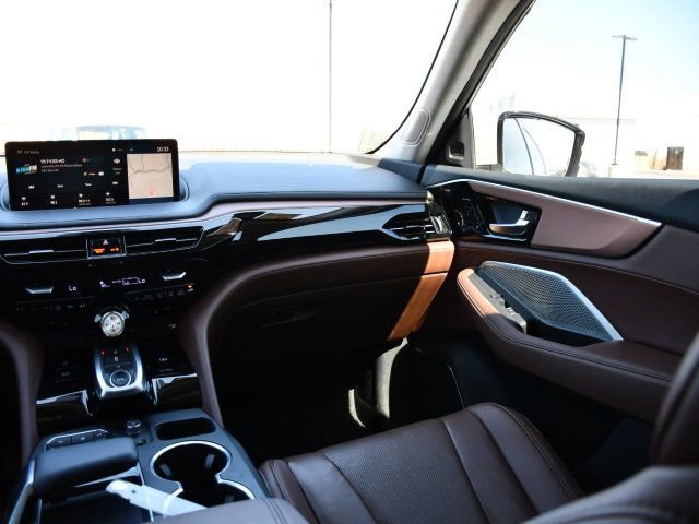 Certified 2023 Acura MDX FWD w/ Technology Package image 20