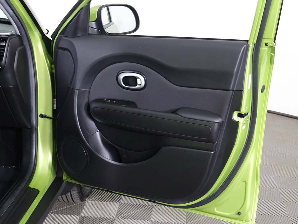 Used 2015 Kia Soul FWD image 20