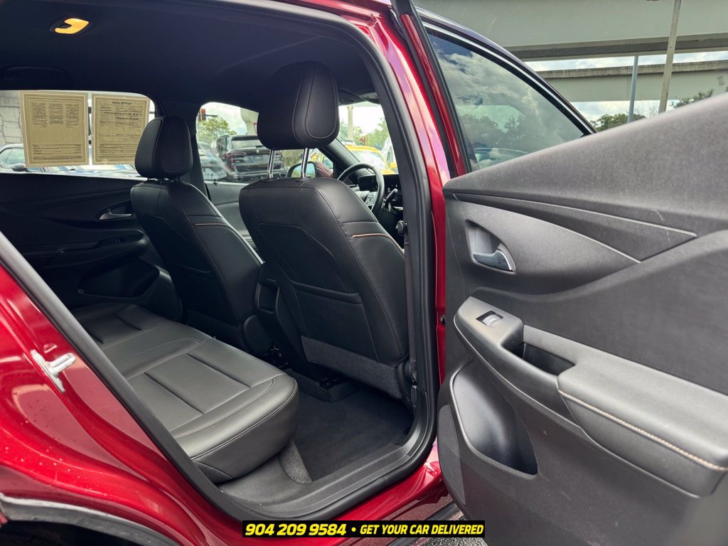 Used 2025 Buick Envista Sport Touring FWD image 32