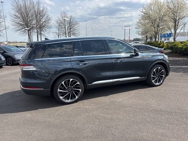 Used 2022 Lincoln Aviator Reserve w/ Equipment Group 201A AWD/4WD image 13