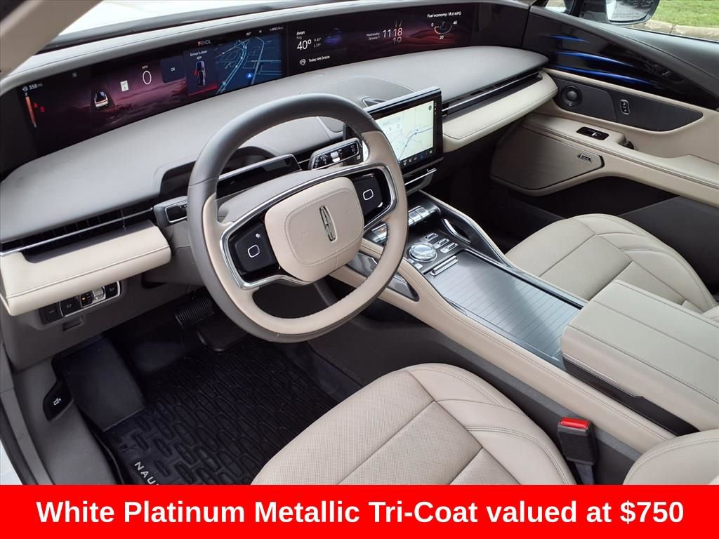 Used 2024 Lincoln Nautilus Premier w/ Equipment Group 102A image 4