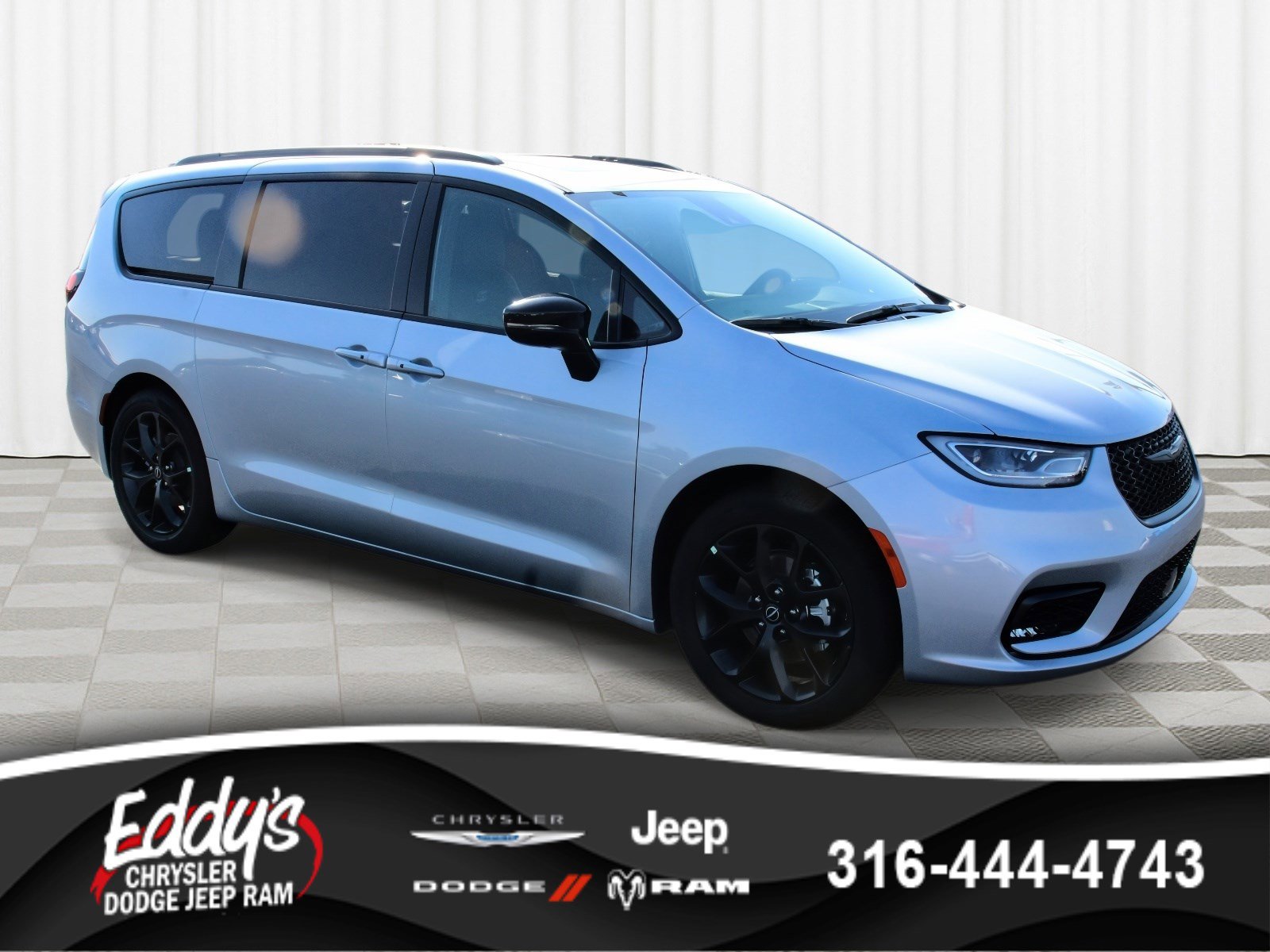 New 2026 Chrysler Pacifica Limited w/ S Appearance Package