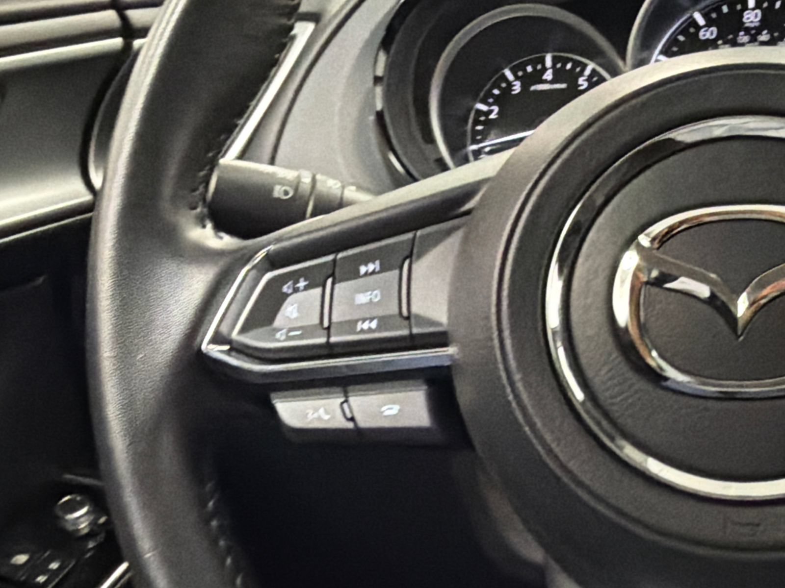 Used 2023 MAZDA CX-9 Touring Plus AWD/4WD image 21