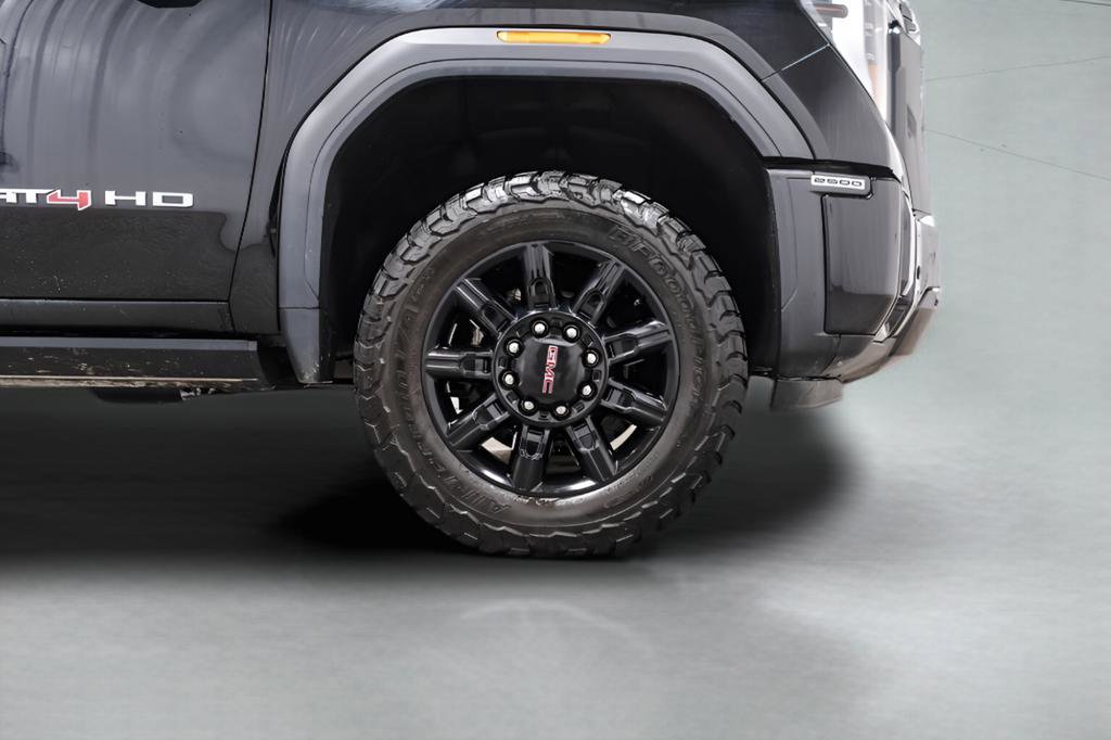Used 2025 GMC Sierra 2500 AT4 w/ AT4 Premium Plus Package image 7