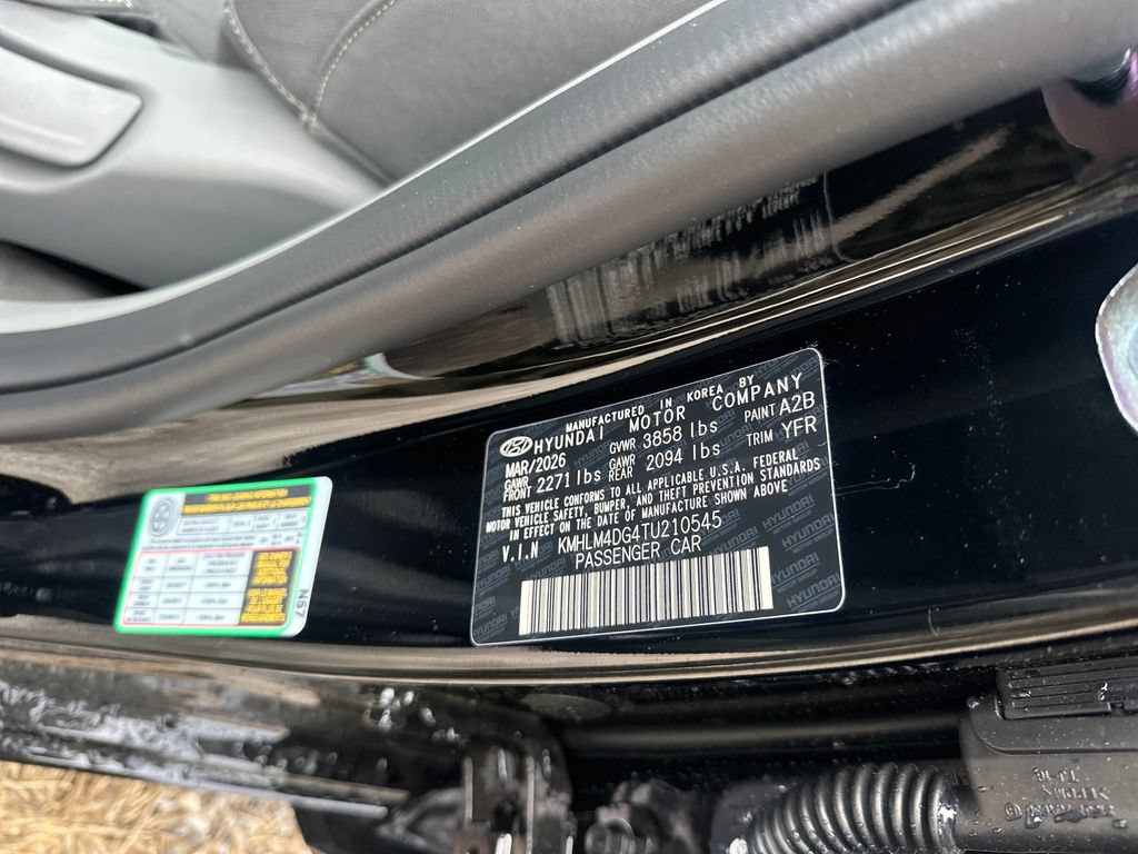 Used 2026 Hyundai Elantra Sport FWD image 27
