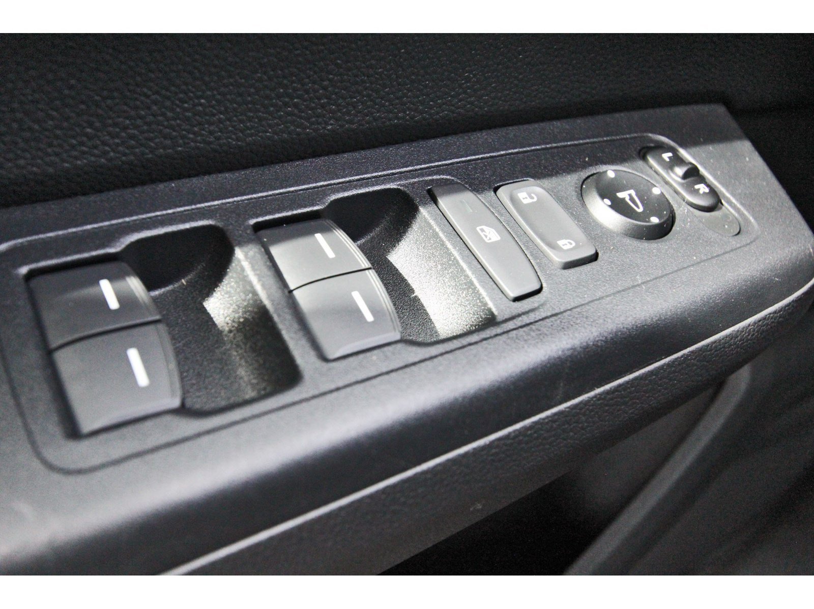 Used 2025 Honda CR-V Sport-L image 22