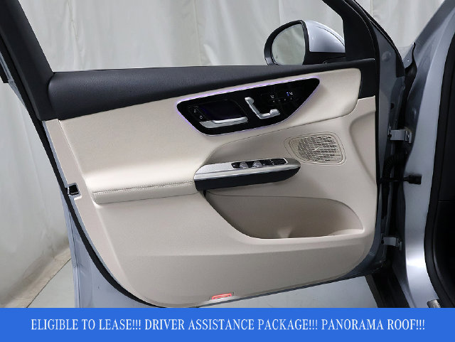 Used 2026 Mercedes-Benz GLC 300 4MATIC image 25