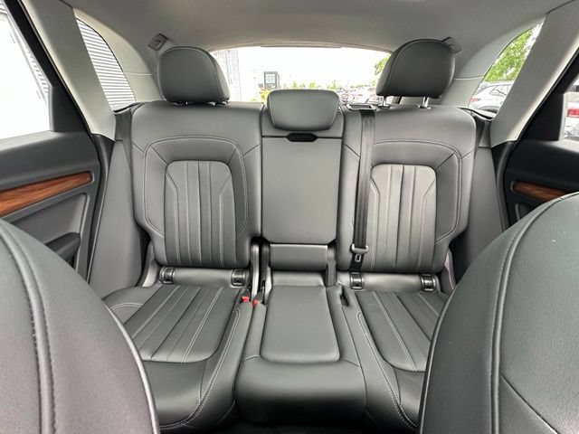 Used 2023 Audi Q5 2.0T Premium w/ Convenience Package AWD/4WD image 30