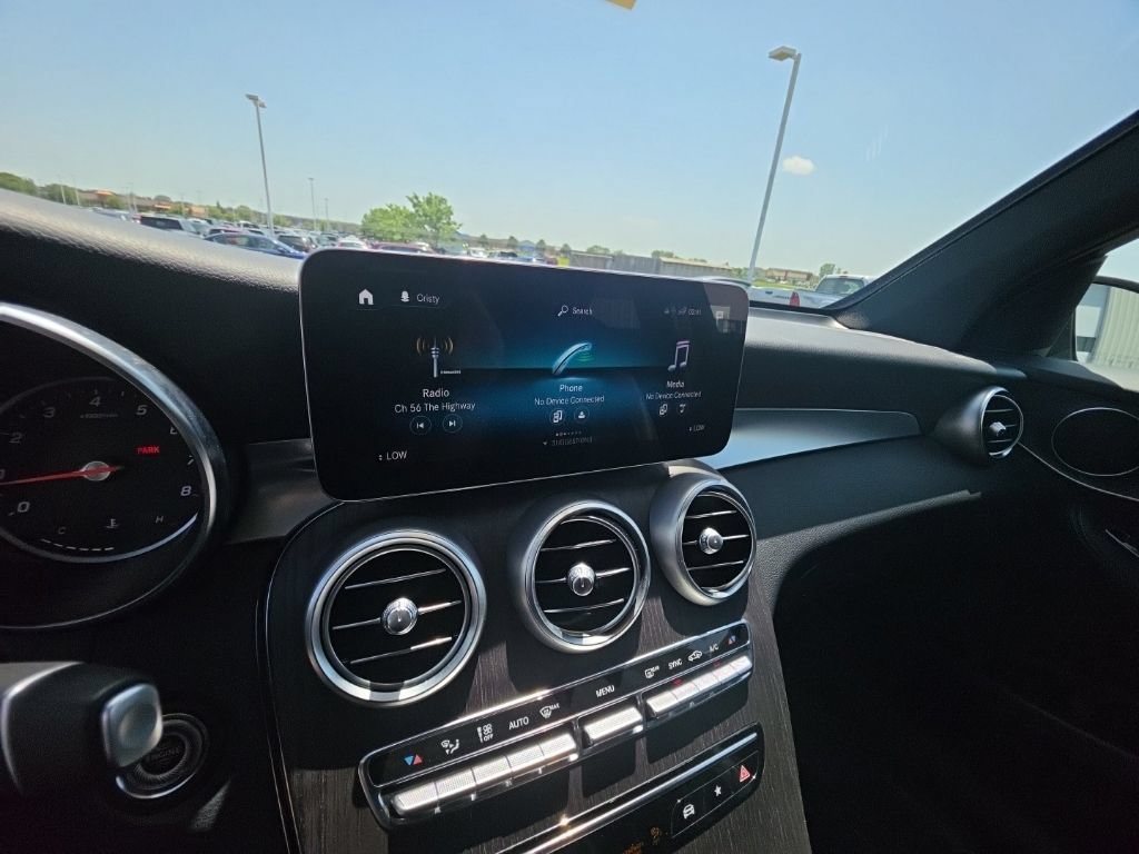 Used 2022 Mercedes-Benz GLC 300 4MATIC image 20