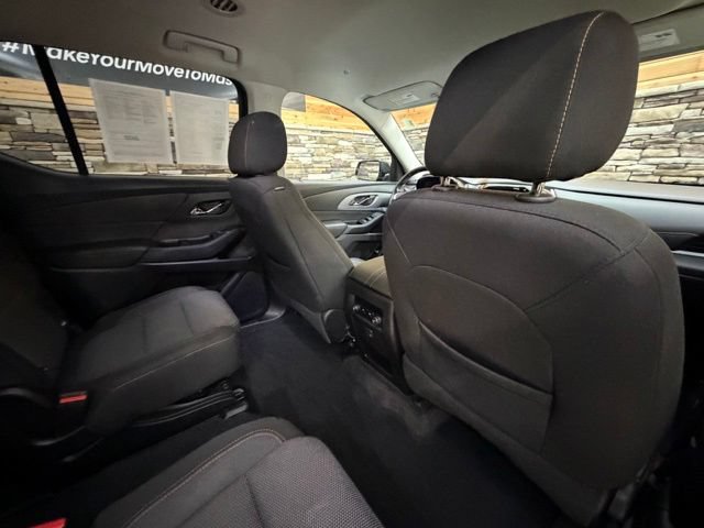Used 2019 Chevrolet Traverse LT w/ LPO, Floor Liner Package AWD/4WD image 32