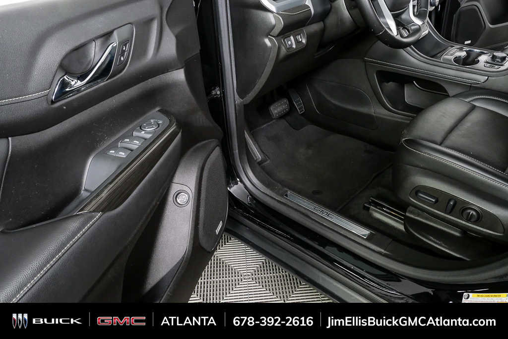 Used 2023 GMC Acadia SLT image 8