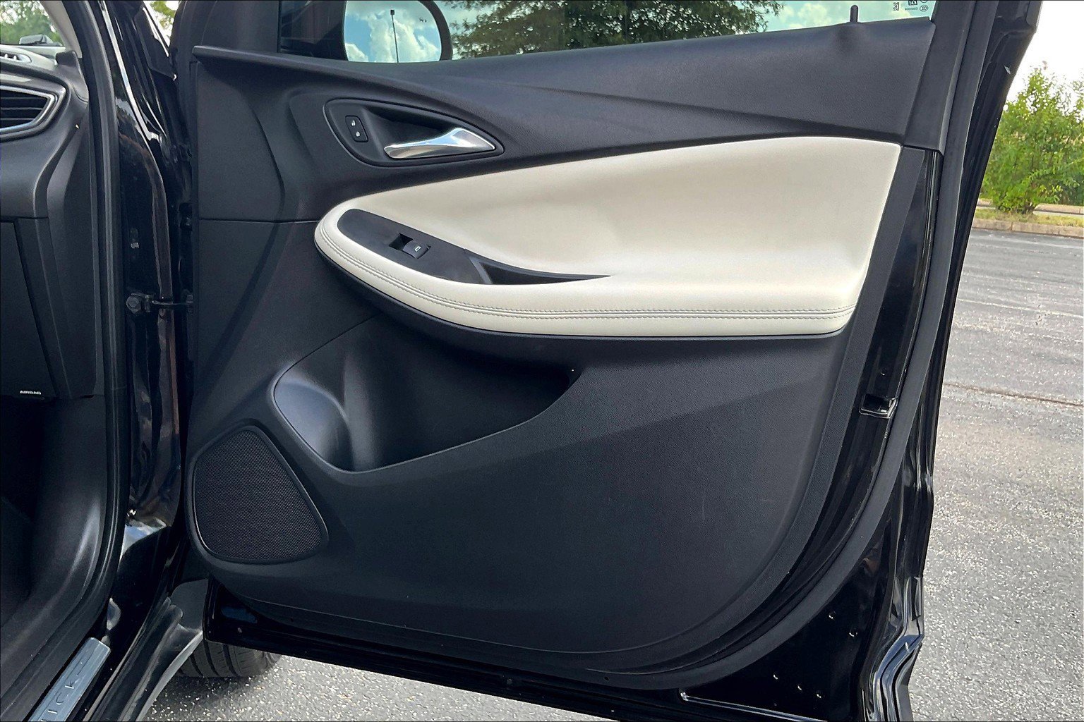 Used 2021 Buick Encore GX Select image 21