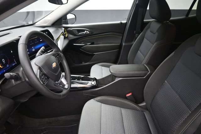 Used 2026 Chevrolet Trax LT w/ Driver Confidence Package FWD image 16