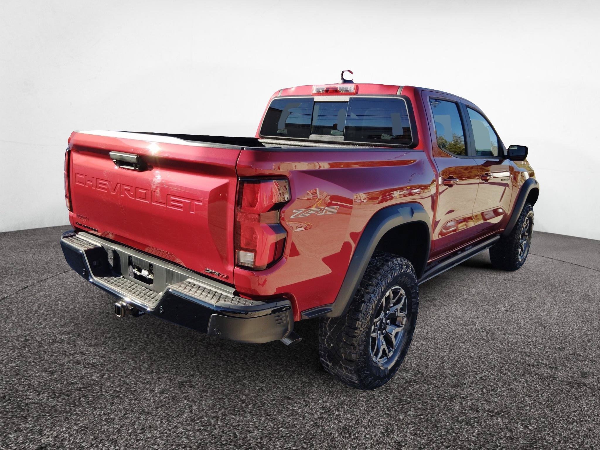 New 2026 Chevrolet Colorado ZR2 w/ Technology Package AWD/4WD image 7