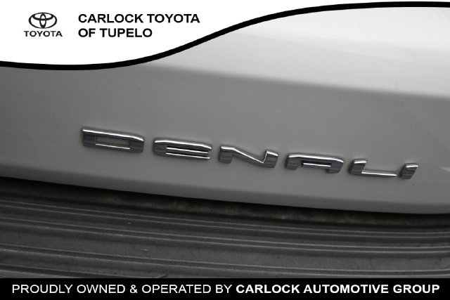 Used 2024 GMC Yukon XL Denali Ultimate AWD/4WD image 13