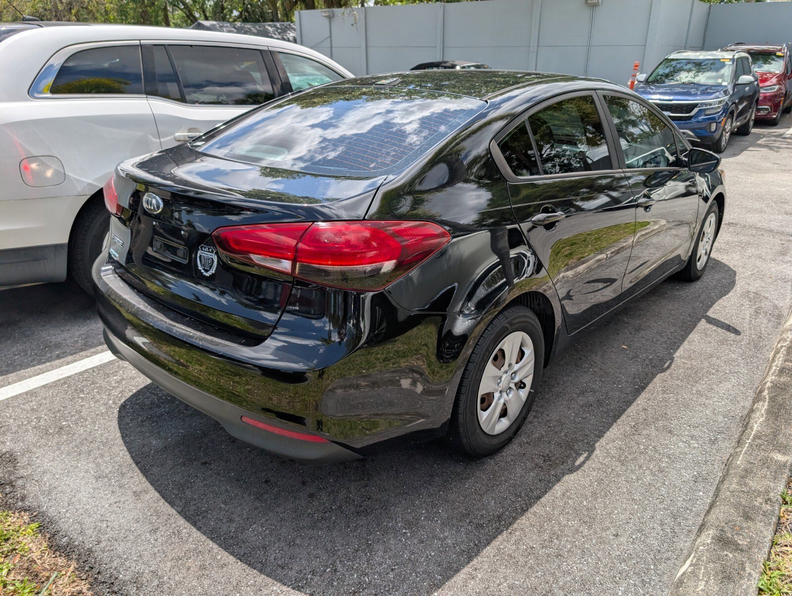 Used 2017 Kia Forte LX image 15