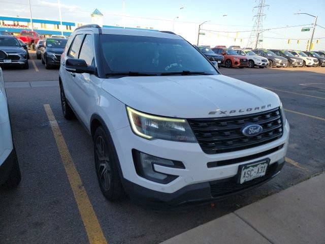 Used 2017 Ford Explorer Sport AWD/4WD image 3