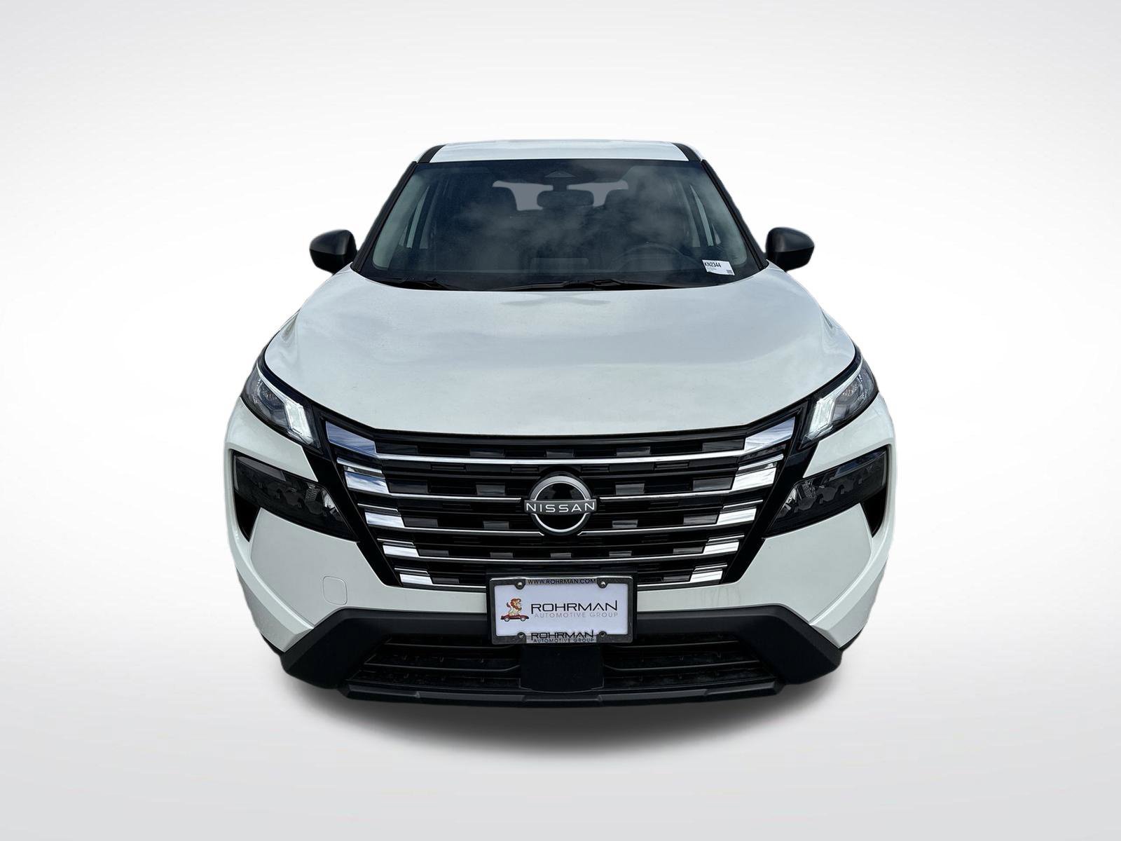 Used 2025 Nissan Rogue S AWD/4WD image 25