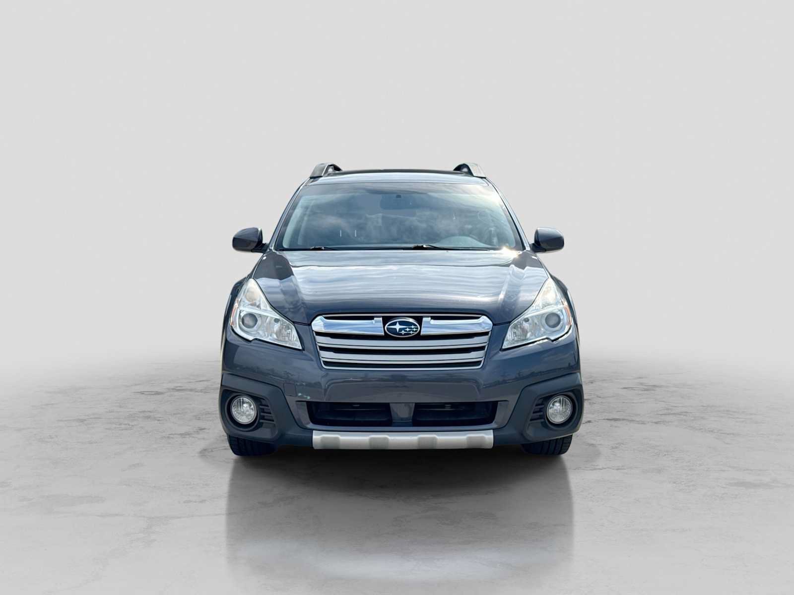 Used 2014 Subaru Outback 3.6R Limited w/ Moonroof Package AWD/4WD image 9