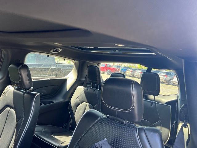 Used 2019 Chrysler Pacifica Limited w/ Advanced Safetytec Group FWD image 12