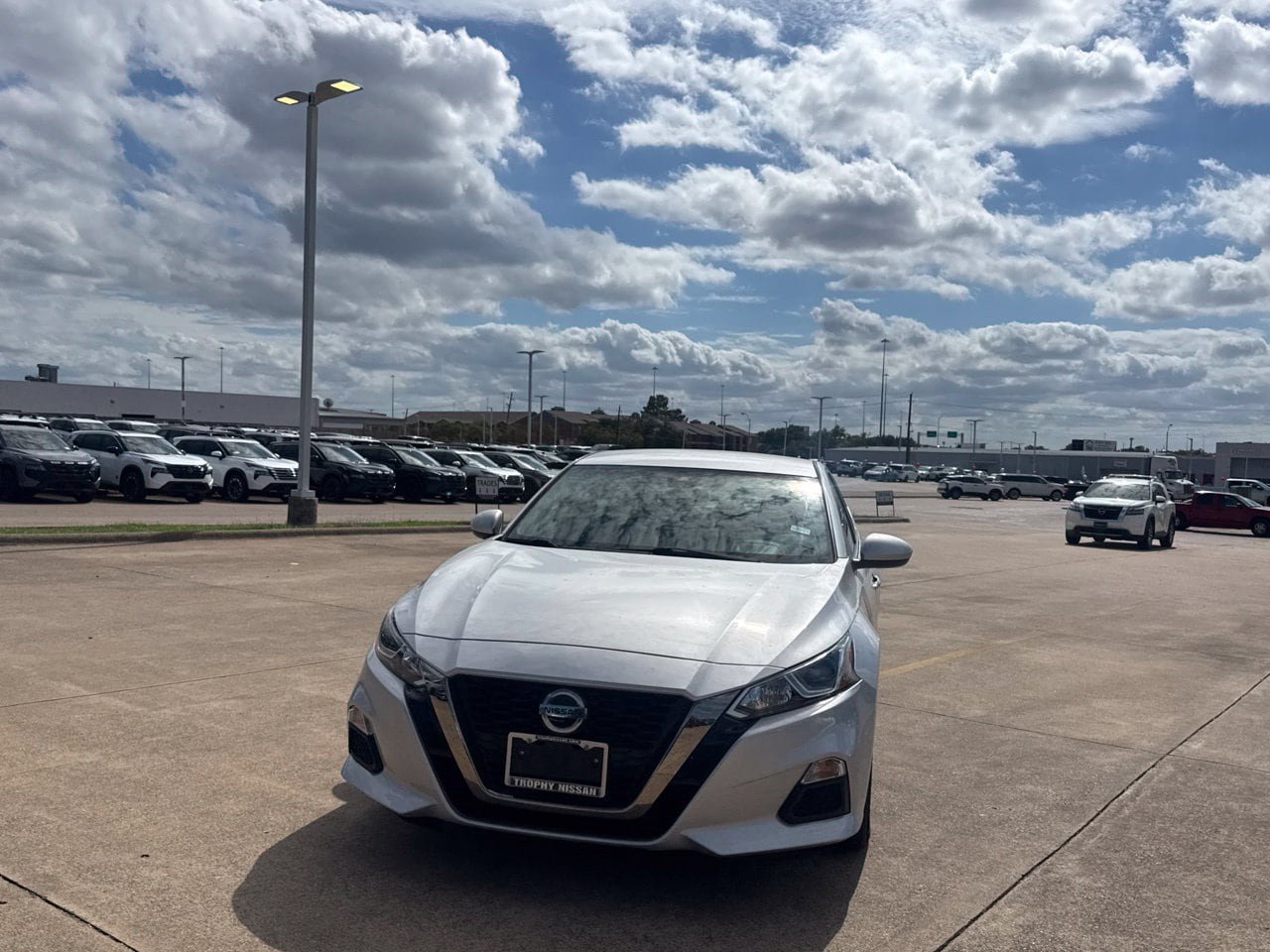 Used 2020 Nissan Altima 2.5 S w/ Driver Assist Package FWD image 7