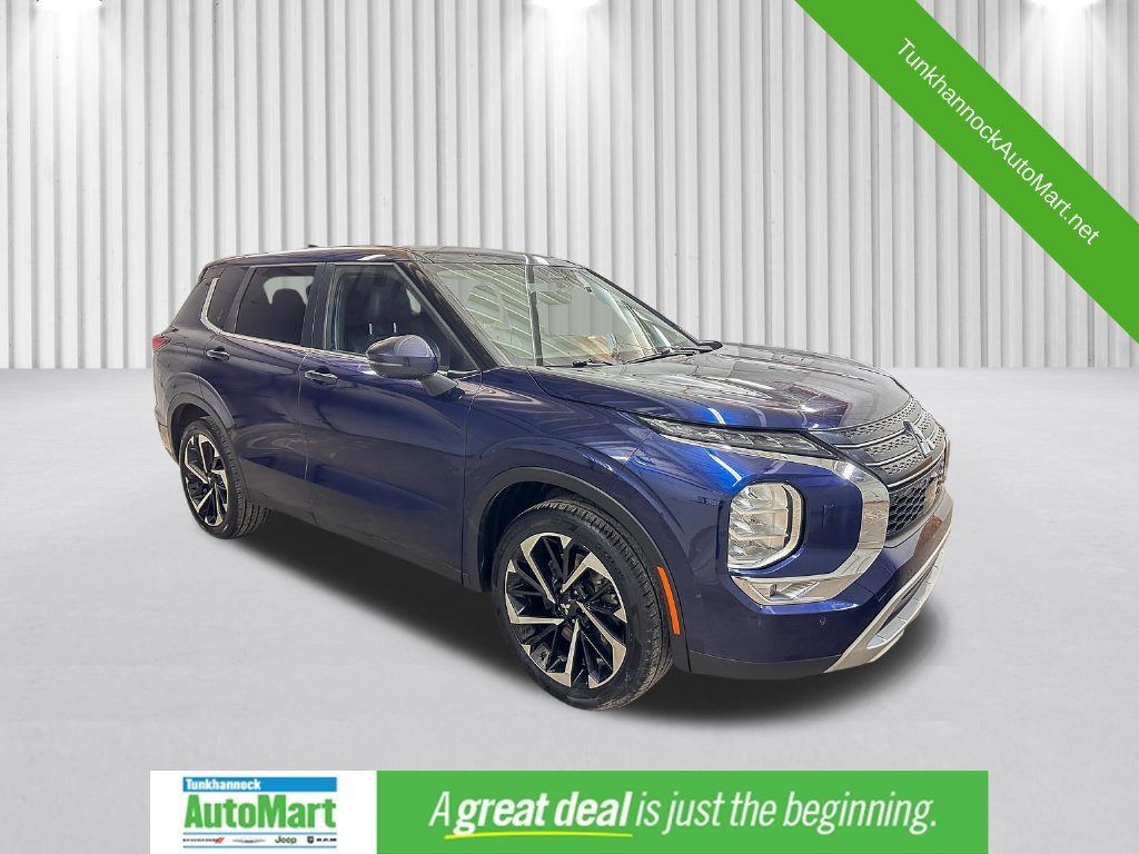 Used 2024 Mitsubishi Outlander AWD image 1