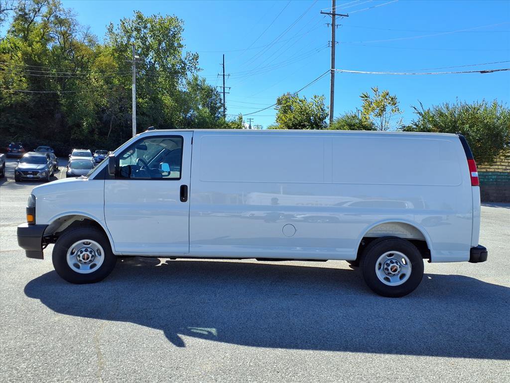 New 2025 GMC Savana 2500 Extended w/ Driver Convenience Package RWD image 25