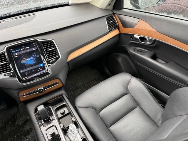 Used 2023 Volvo XC90 B6 Plus w/ Protection Package Premier image 10