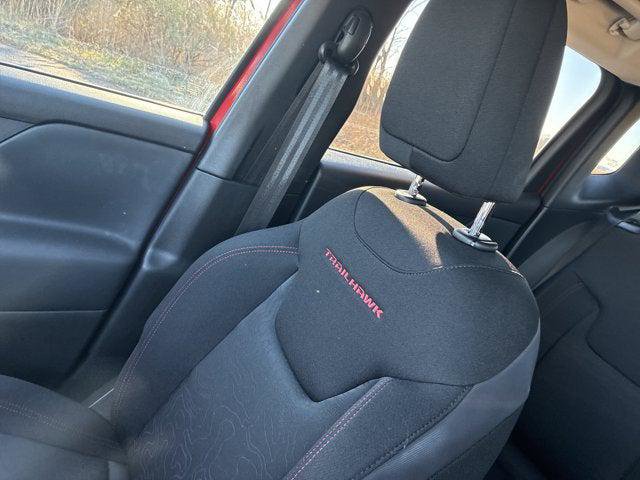 Certified 2020 Jeep Renegade Trailhawk image 33