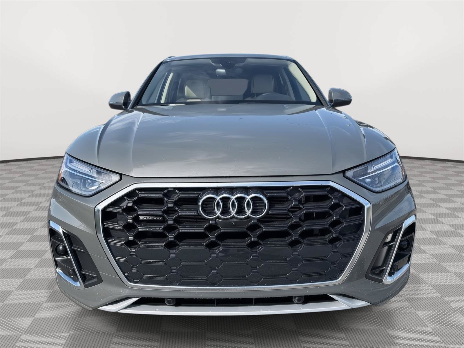 Certified 2023 Audi Q5 e Premium Plus w/ Premium Plus Package AWD/4WD image 8