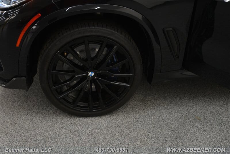 Used 2021 BMW X5 M50i w/ Executive Package image 47