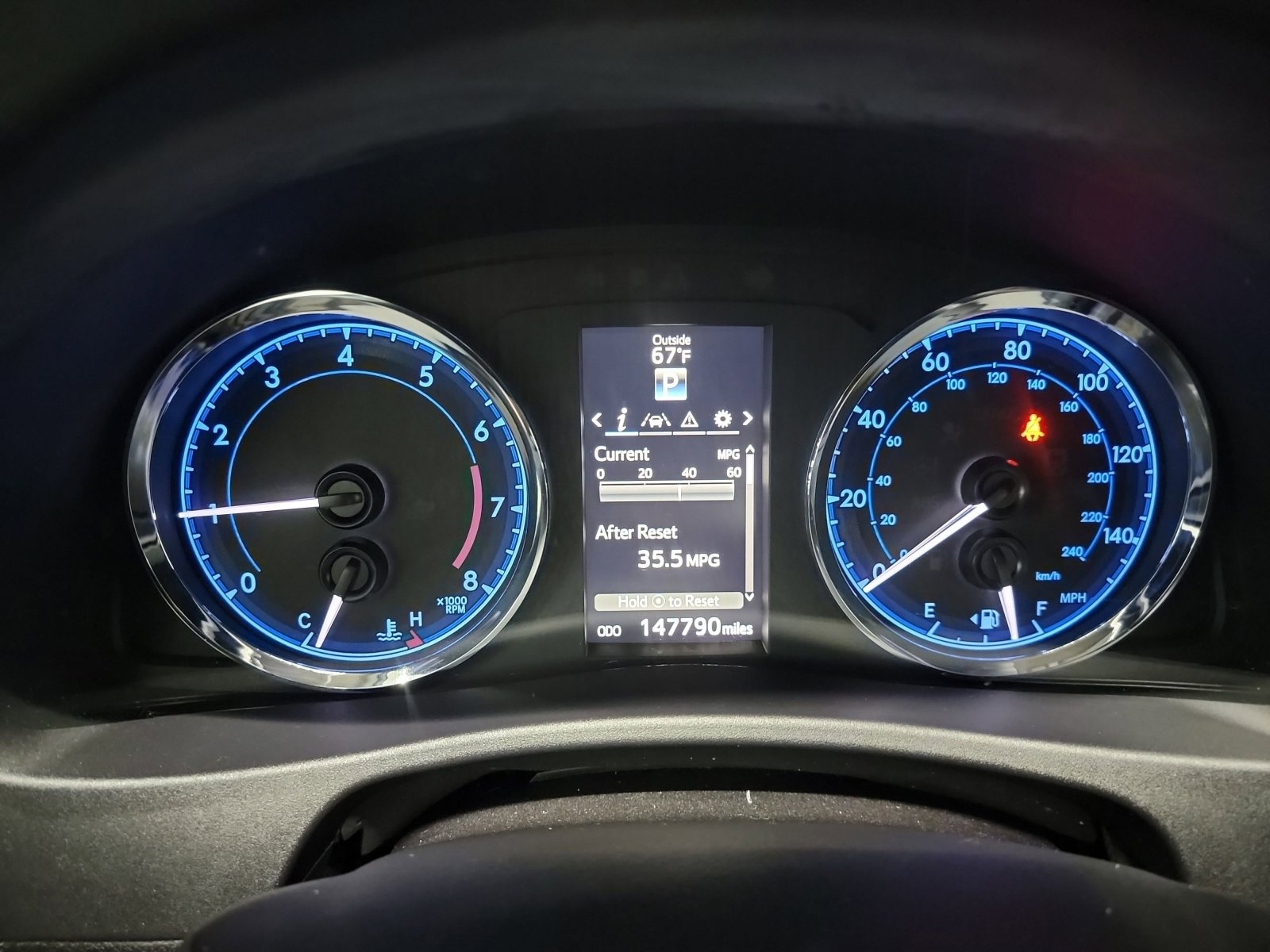 Used 2017 Toyota Corolla SE FWD image 18