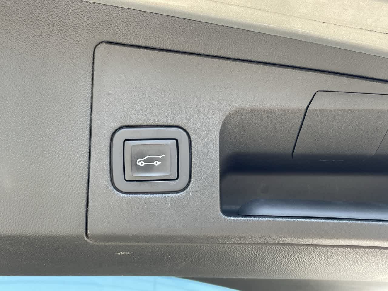 Used 2018 Cadillac XT5 Luxury AWD/4WD image 18