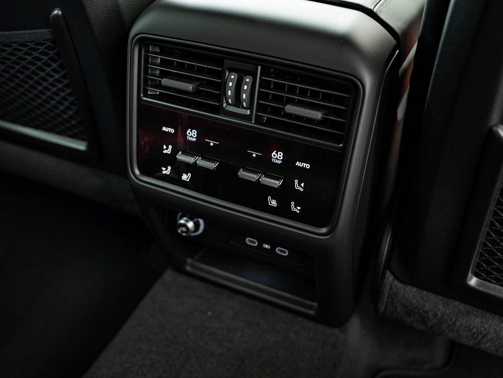 New 2026 Porsche Cayenne image 34