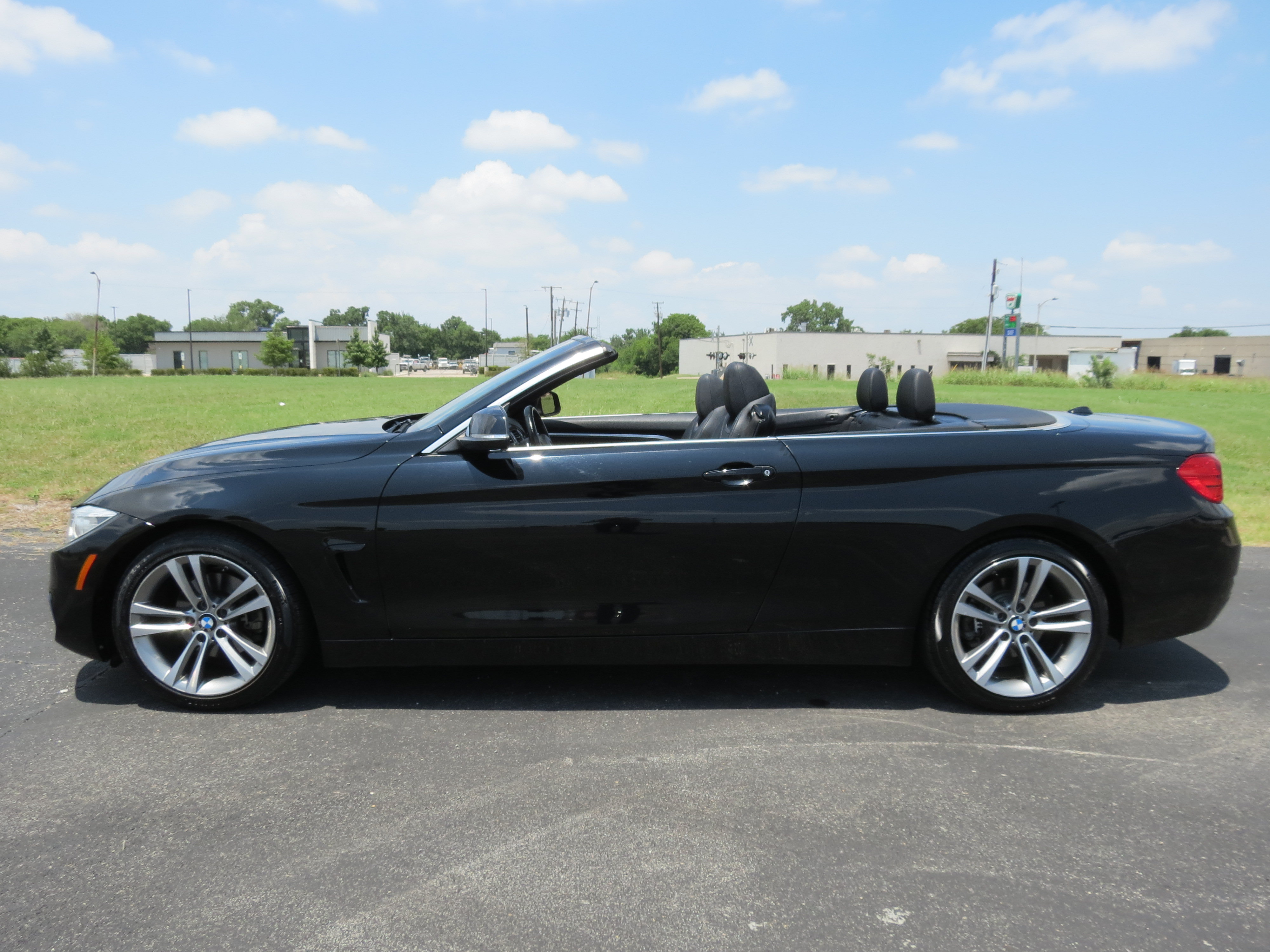 Used 2017 BMW 430i Convertible RWD image 4