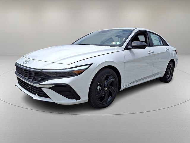 New 2026 Hyundai Elantra Sport FWD image 3