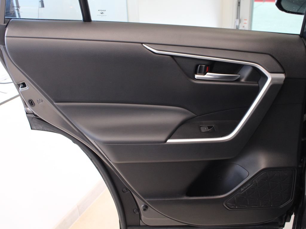 Used 2023 Toyota RAV4 XLE w/ Convenience Package FWD image 26