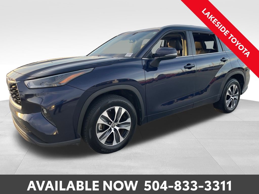 Used 2024 Toyota Highlander XLE