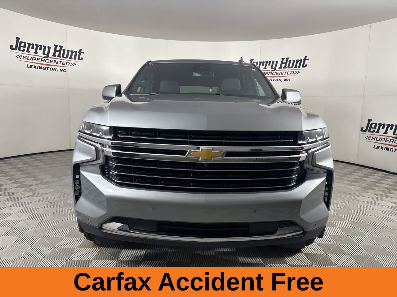 Used 2023 Chevrolet Tahoe LT w/ Luxury Package image 3