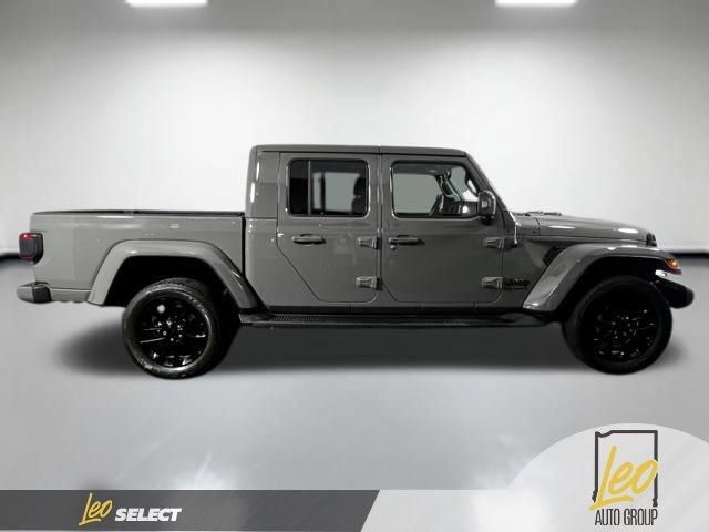 Used 2023 Jeep Gladiator Overland AWD/4WD image 4